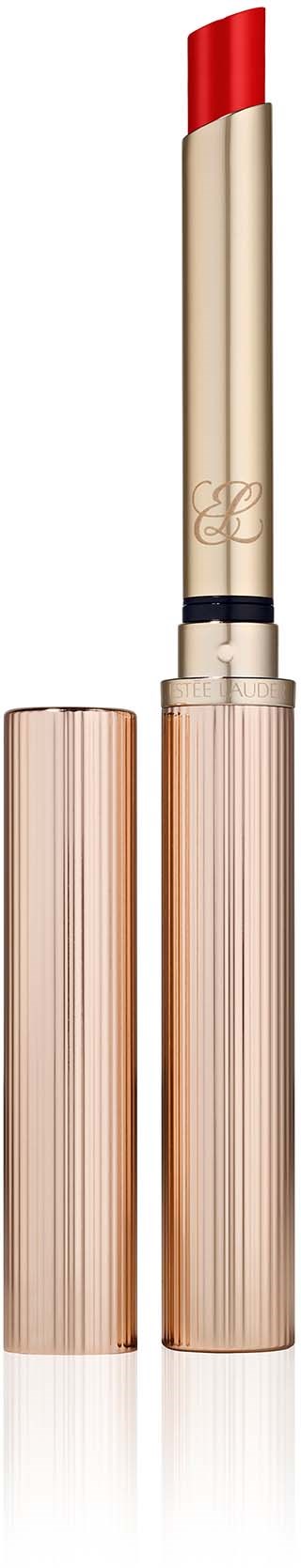 Huul lipstickin kotelo, jonka päällysteessä on vaalean sävyinen ja kultainen raidallinen muoto, korkki pois ja punainen huulipuna näkyvissä.