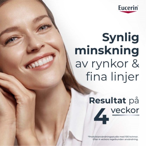 Vrouw die glimlacht en een heldere huid toont, met tekst over zichtbare rimpelvermindering in 4 weken, door Eucerin.