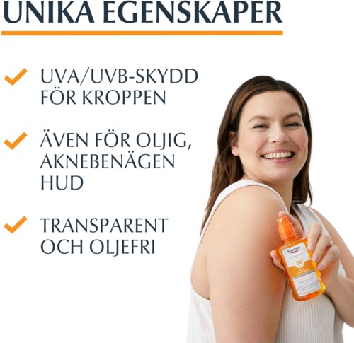 Frau lächelt, hält Sonnenschutzspray, fördert Hautschutz, ölfrei, akneanfällig, transparent.