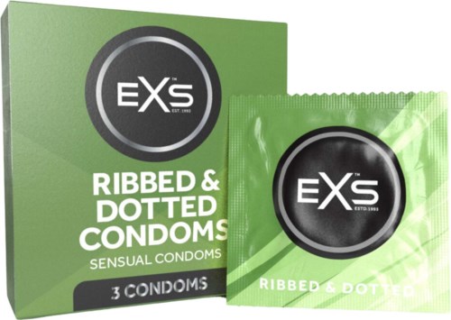 Ein grünes Karton und eine kleine grüne Packung Kondome mit EXS-Logo, ribbed und dotted Texturen.