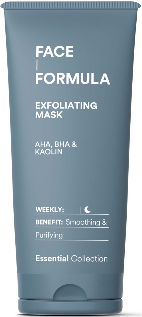 Een blauwe tube met de tekst Face Formula Exfoliating Mask met ingrediënten AHA, BHA en Kaolin en voordelen voor een gladde en zuivere huid.