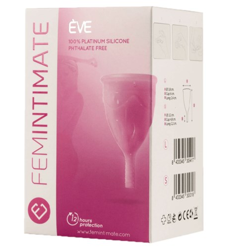 Esken viser en rosa menstruasjonskopp fra Femintimate med produktdetaljer og størrelsesalternativer, og understreker at den er silikon- og ftalattfri.