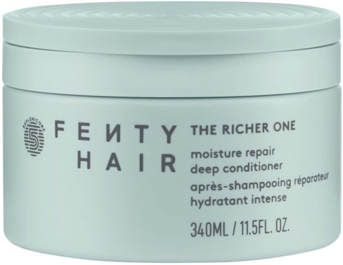 En ljusgrön behållare med Fenty Hair djupbalsam för fuktåterställning, 340 ml.