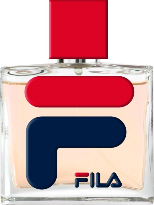Een parfumfles met een rode dop, groot rood en blauw logo, en de FILA-naam onderaan.