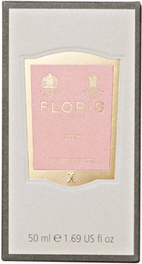 Ein Parfümkästchen mit rosa Etikett, Goldakzenten, Blumenmustern und Text für Floris Lily-Parfüm in einer grauen Schachtel.