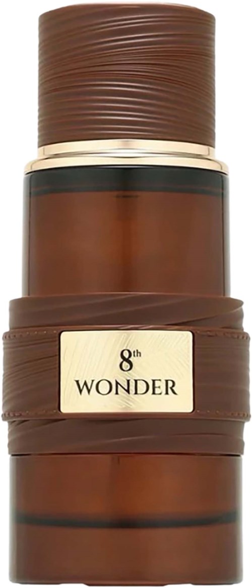 En brun parfymeflaske med lokk og band som sier "8th Wonder."