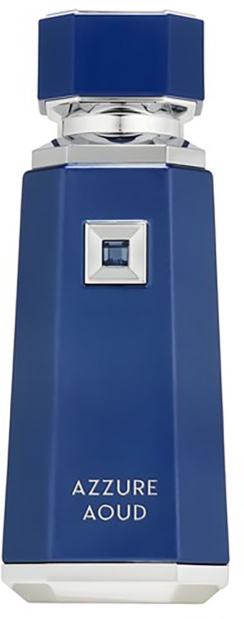 Een blauwe, rechthoekige parfumfles met een zilveren bovenkant en een vierkante knop in het midden. Onderaan staat 'AZZURE AOUD'.