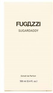 Fugazzi Sugardaddy Parfümbox, einfacher beiger Hintergrund, kleiner schwarzer Text, Duftname, Marke, Volumen.