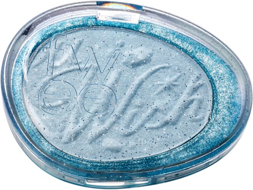 En klar oval behållare med blå glitteraktig tvål inuti och ordet 'foreo' på toppen.