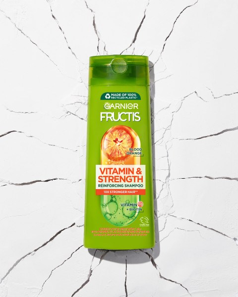 Garnier Fructis Vitamin & Strength Shampoo   250 ml