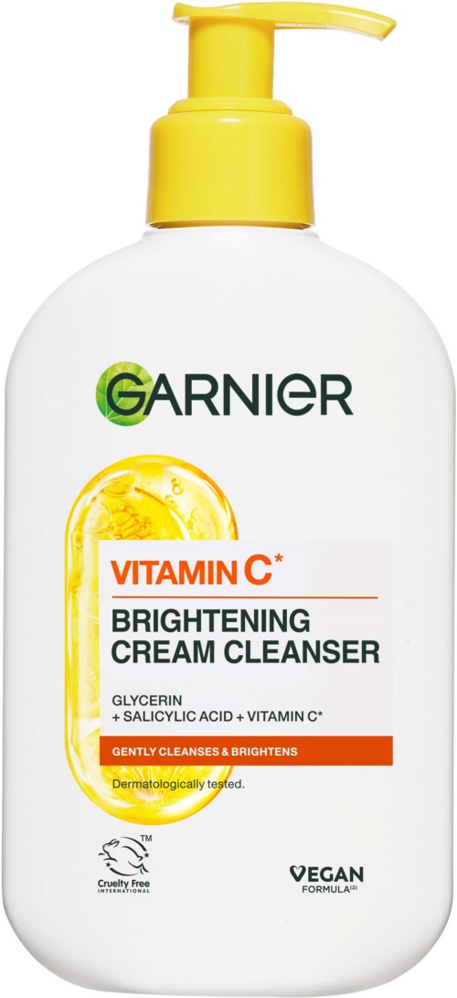 Garnier Vitamin C Brightening Cream Cleanser fles met gele pomp en label.