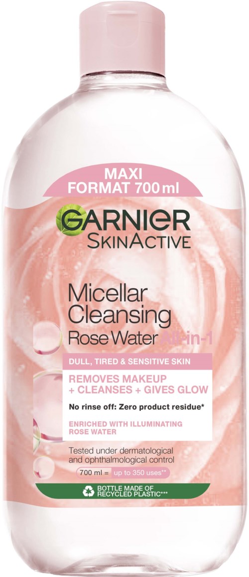 Een heldere fles Garnier SkinActive Micellair Reinigings Rozenwater voor gevoelige huid, 700 ml.