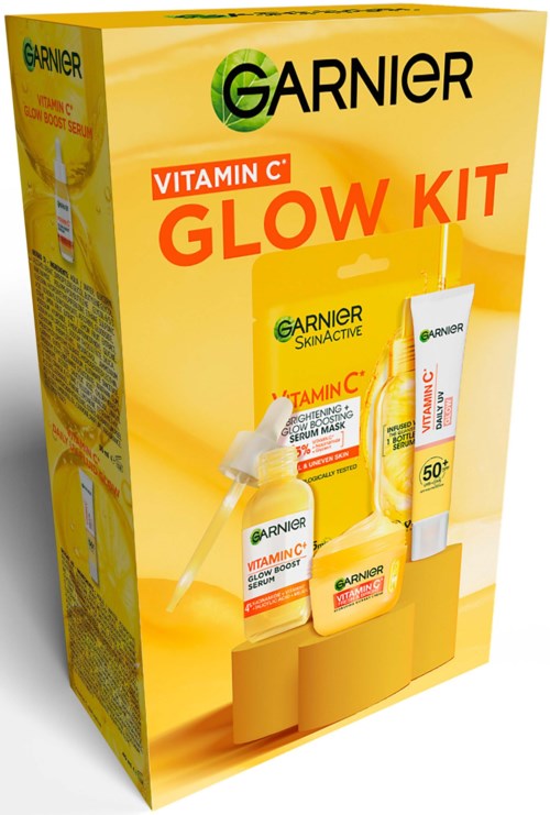 Garnier Vitamin C Glow Kit-emballasjen med hudpleieprodukter og lys gul emballasje.