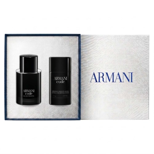 Kaksi mustaa Armani Code -hajust semelhanteilla pakkauksilla ja Armani-logolla hopeisella taustalla.