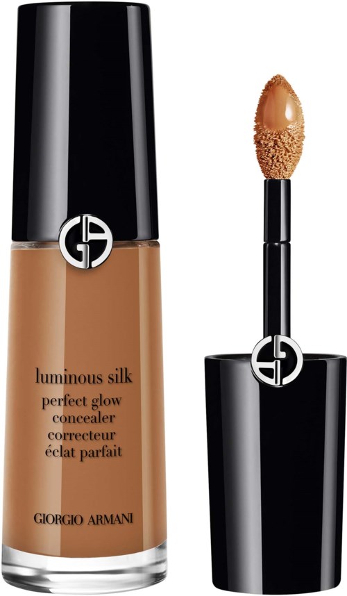 Giorgio Armani peitevoidepullo, jossa on musta korkki ja applicator, käytetään meikin korjaukseen ja hehkuun.