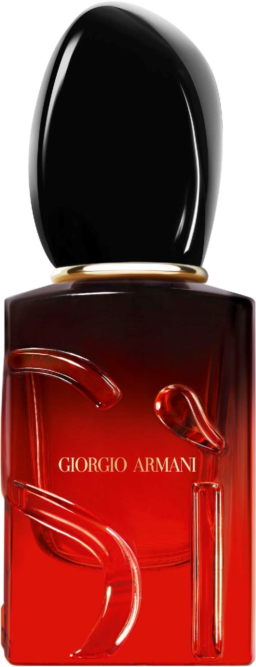 Giorgio Armani rode parfumfles met zwarte dop en gouden accent. Het label toont de merknaam. Beperkt decoratief ontwerp.