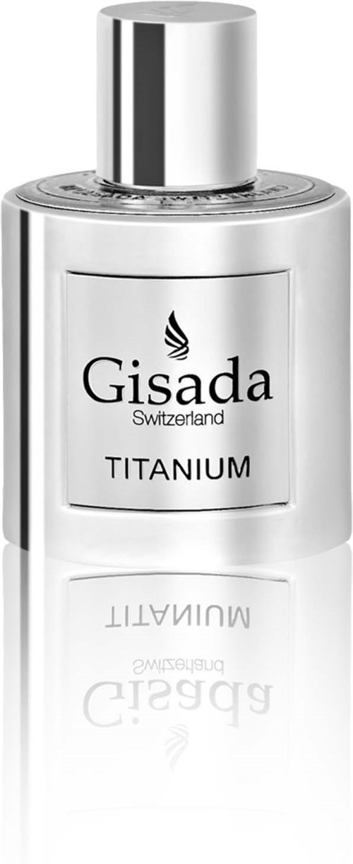 Een zilveren fles met label Gisada Zwitserland Titanium en een refleterende dop.