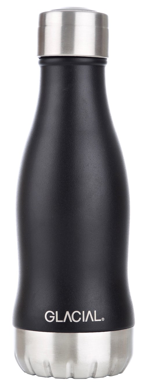 Eine schwarze Isolierflasche mit silbernem Deckel und Boden, beschriftet "GLACIAL".