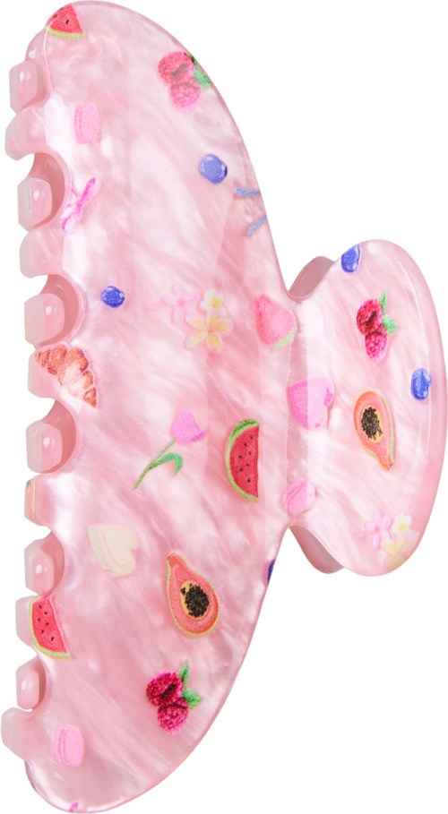 Een roze pluizige haarborstel versierd met kleine kleurrijke fruit- en bloembedels. Het heeft roze borstels aan één kant.