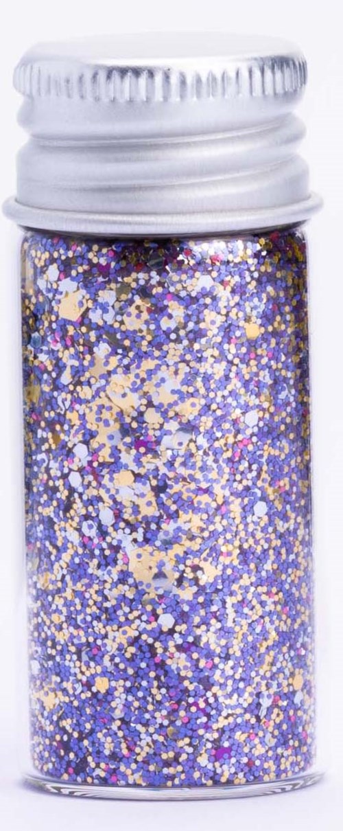 Kleines Glas mit lila, Silber- und Goldglitzer. Silberdeckel oben. Funkelnd und bunt.