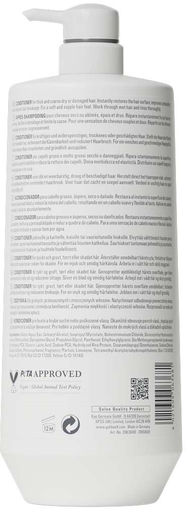 Hvit flaske med pumpe, sannsynligvis en hud- eller hårpleieprodukt.