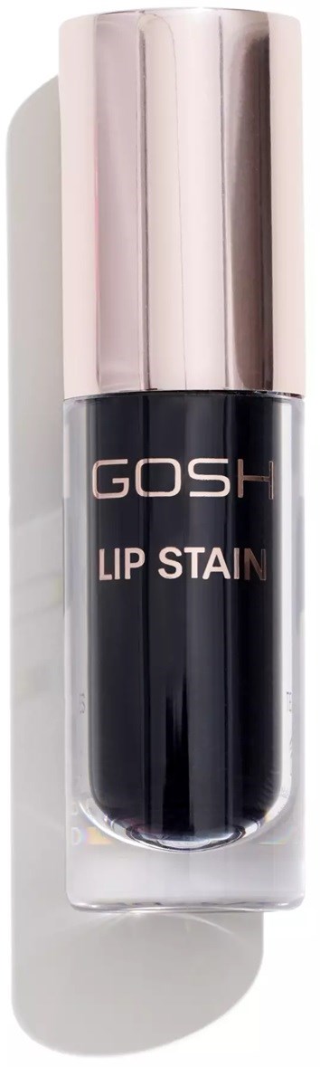 Een zwarte tube met glanzende zilveren dop, gemarkeerd met "GOSH Lip Stain". De tube is doorzichtig en toont donkere vloeistof.