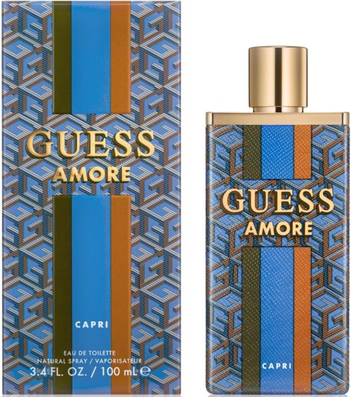 Een parfumfles en doos met een blauw geometrisch patroon, gouden en blauwe verticale strepen, en de tekst "GUESS AMORE" en "CAPRI."