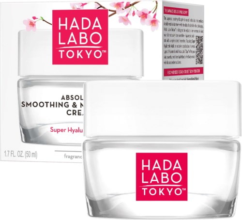 Hada Labo Tokyo -sarja käsissä, vaaleanpunainen merkki, kirsikankukkia ja tuotetiedot pakkauksessa.