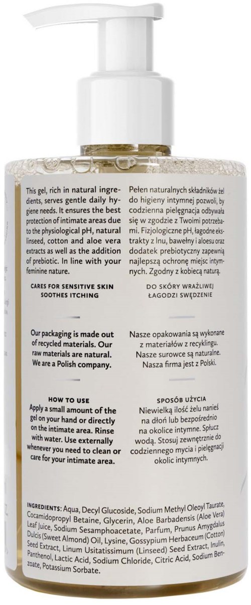 En klar flaske med pumpe inneholder et flytende hudpleieprodukt, merket med instruksjoner og ingredienser, laget for sensitiv hud.