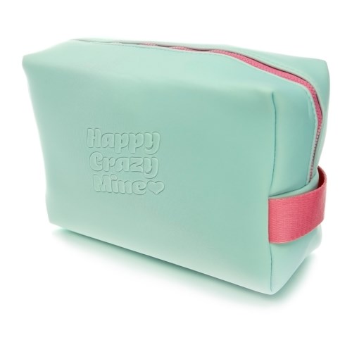 Een lichtgroene tas met roze accenten en een rits, met de tekst "Happy Crazy Mines."