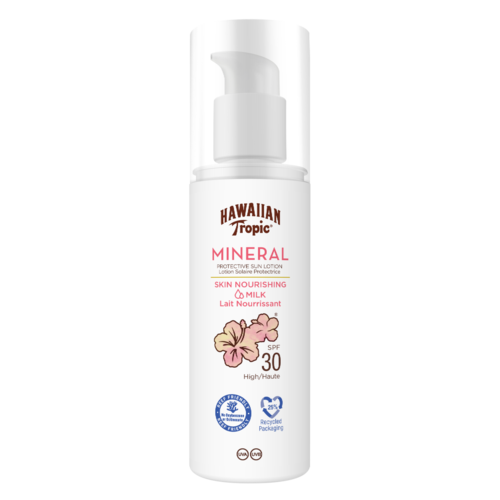 Een witte fles met pompdop, labeled Hawaiian Tropic Mineral Skin Nourishing Milk met SPF 30.