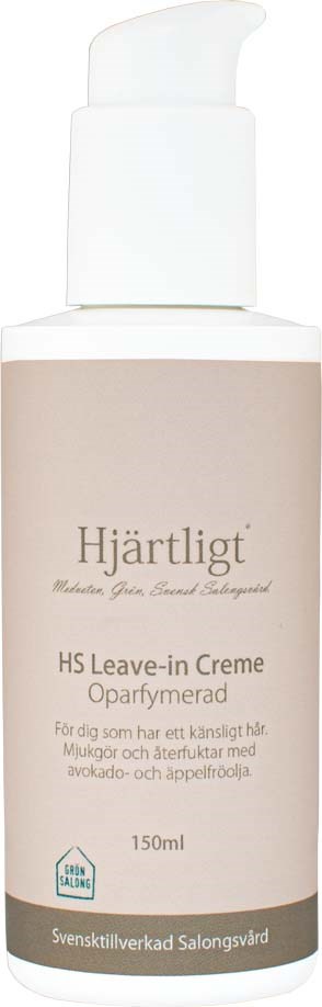 En beige flaske med hvit pumpeetikett som sier "Hjärtligt" og "HS Leave-in Creme" for hår, 150 ml.
