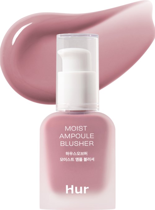 Roze fles met 'Moist Ampoule Blusher' en een blush-streep erachter.