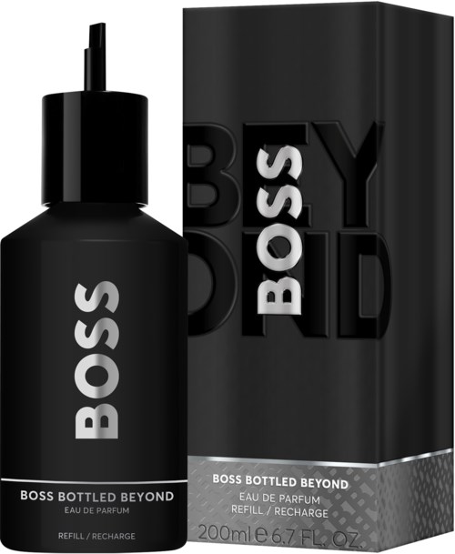 Schwarze Parfümflasche mit 'BOSS'-Label neben schwarzer Box mit 'BOSS BOTTLED BEYOND'-Text, 200 ml.