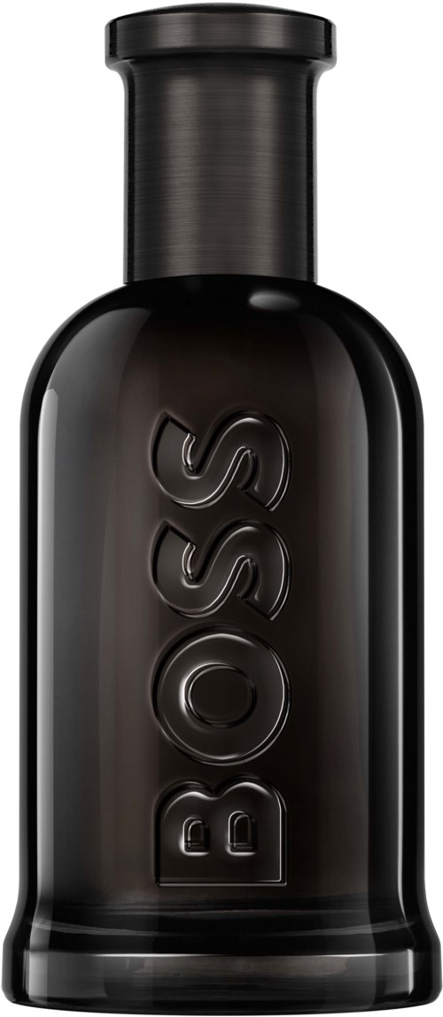 Een zwarte, strakke fles met de naam 'BOSS' erop gegraveerd, waarschijnlijk een parfum- of colognefles.