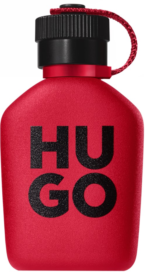 Rode fles met zwarte dop en rode lus, met de tekst 'HUGO' in dikke zwarte letters.