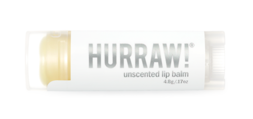 Kleine Tube mit Hurraw! unparfümierter Lippenbalsam mit gelbem Deckel und weißem Etikett.