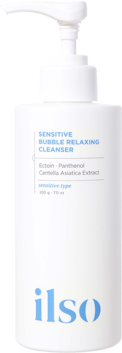 Een witte fles met pomp, gelabeld als een zachte reiniger voor de gevoelige huid met bubbel ontspanning.