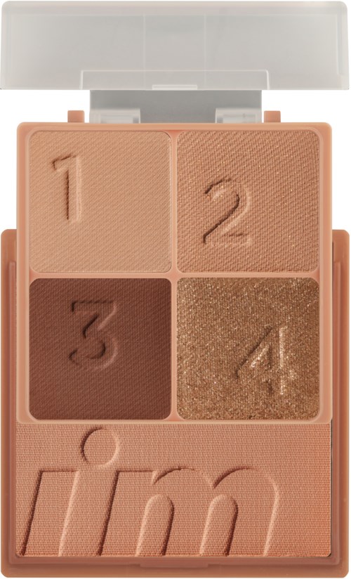 Eine kompakte Make-up-Palette mit vier Farbtönen und einem großen embossed 'm'-Logo.