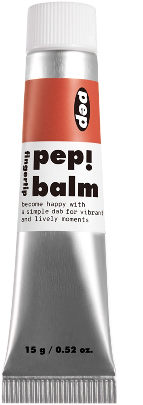 Een kleine tube met witte dop, rood etiket en zilveren onderkant, label "pep! balm" voor levendige momenten.
