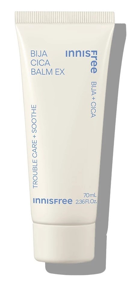 Een witte tube INNISFREE Bija Cica Balm EX met blauwe tekst, bedoeld voor kalmerende huidverzorging. 70 ml.