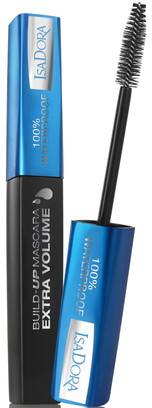 Een zwarte tube met blauwe dop en label, een mascara borst met haren, en tekst over mascara volume en merk.