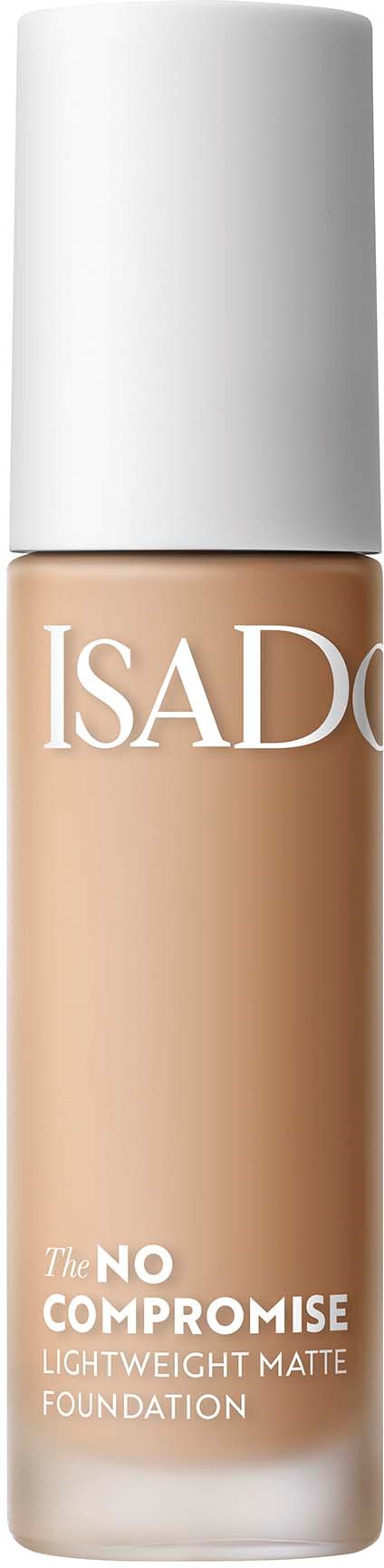 Een beige foundationfles met een witte dop, met het label 'ISADORA' en 'The NO COMPROMISE LIGHTWEIGHT MATTE FOUNDATION'.