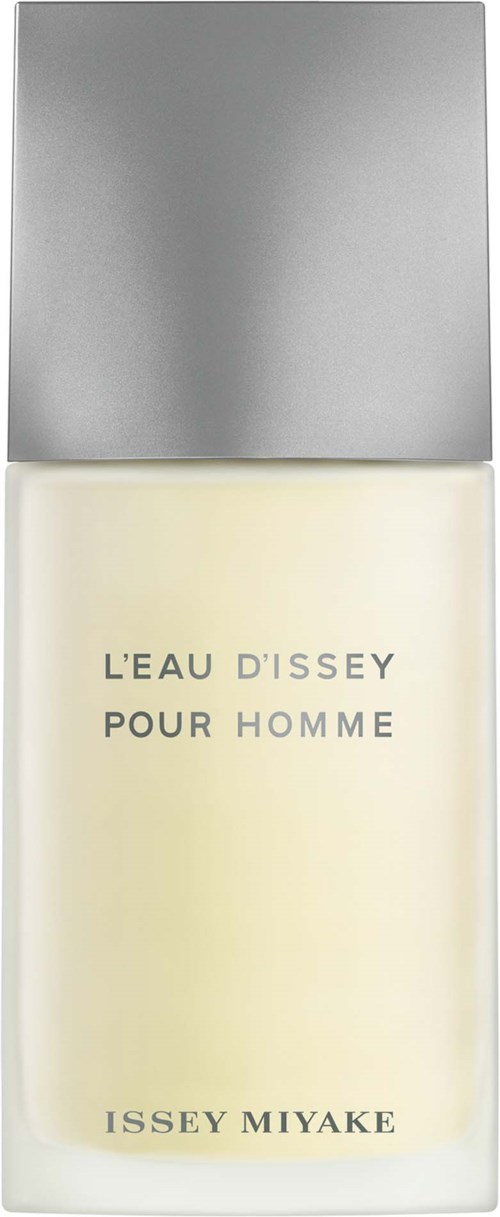 Een parfumfles met een zilveren dop, gelabeld 'L'EAU D'ISSEY POUR HOMME' door Issey Miyake.