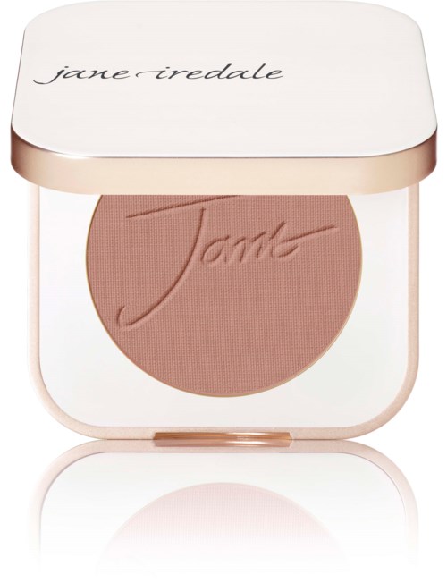 Jane Iredale makeuppuder i förpackning med varumärket ingraverat på ytan.