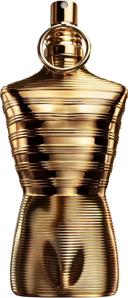 Eine glänzende goldene Parfümflasche in Form eines Oberkörpers mit horizontalen Rillen und rundem Verschluss.