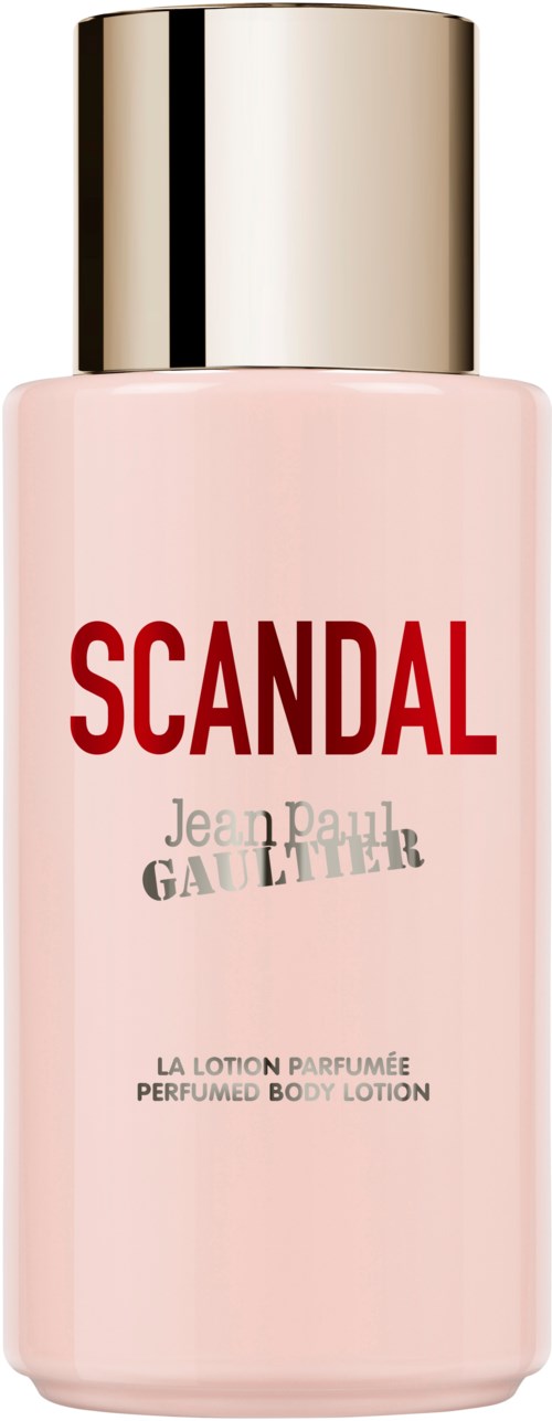 Een roze bodylotionfles met een zilveren dop, met het label "SCANDAL" door Jean Paul Gaultier.