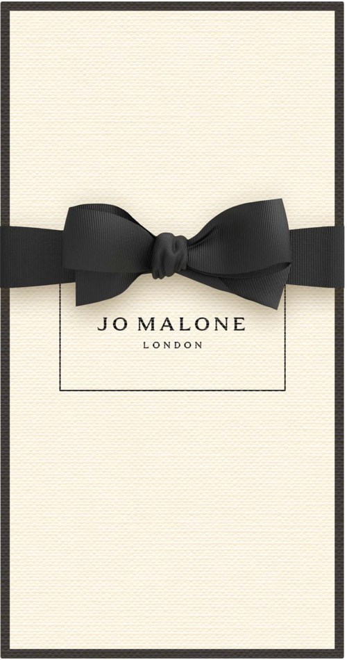 Valkoinen rasia mustalla nauhalla solmittuna ja teksti 'Jo Malone London' sen päällä.