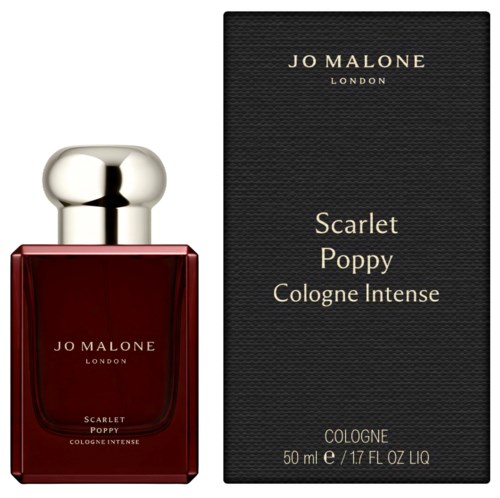 Punainen tuoksupullo hopeisella kannella ja musta laatikko. Laatikossa kultainen teksti Jo Malone ja tuoksutiedot.