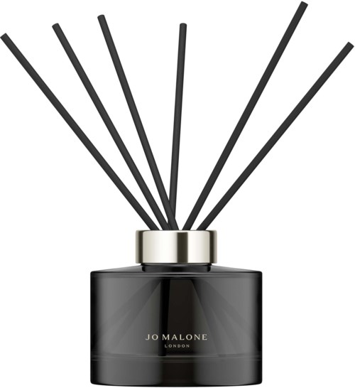Musta pullo tiköillä ja nimellä 'Jo Malone London', mahdollista hajusteadapteri.